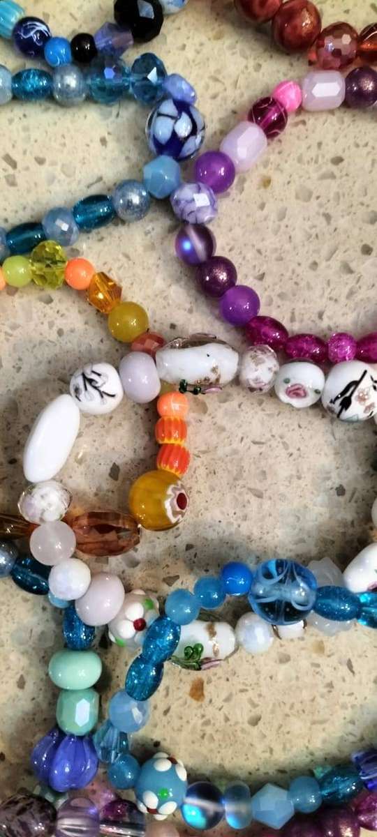 Bulk Set of 10 Glass/Crystal Stretch Bead Bracelets. Set 2.(BB1-3)