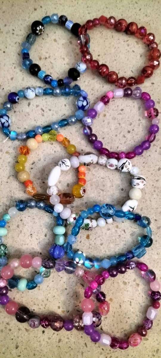 Bulk Set of 10 Glass/Crystal Stretch Bead Bracelets. Set 2.(BB1-3)