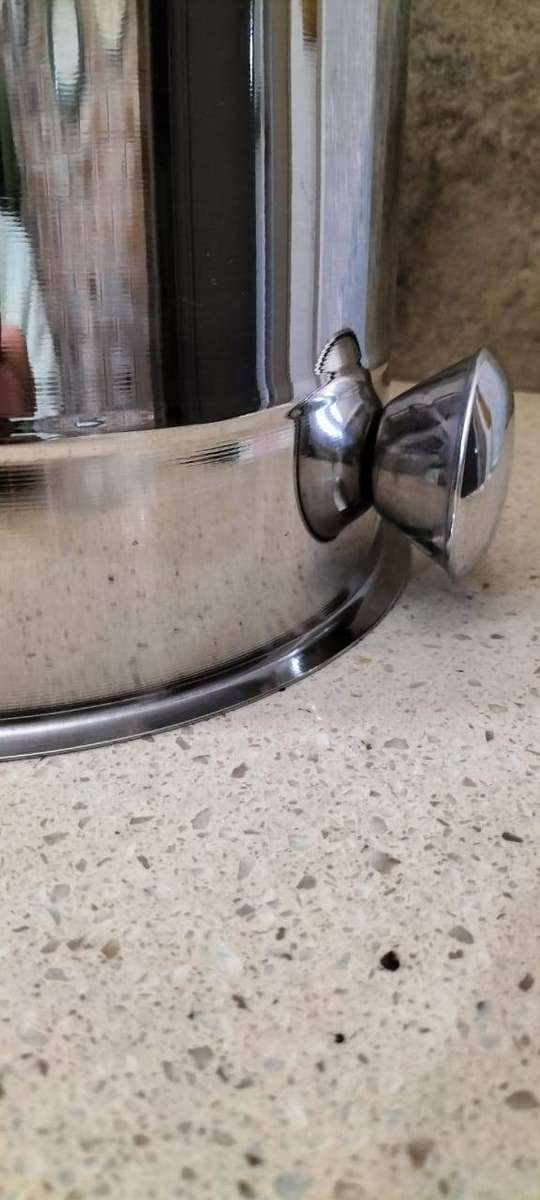 A Quality Stainless Steel Wine Cooler/Ice Bucket with Handles