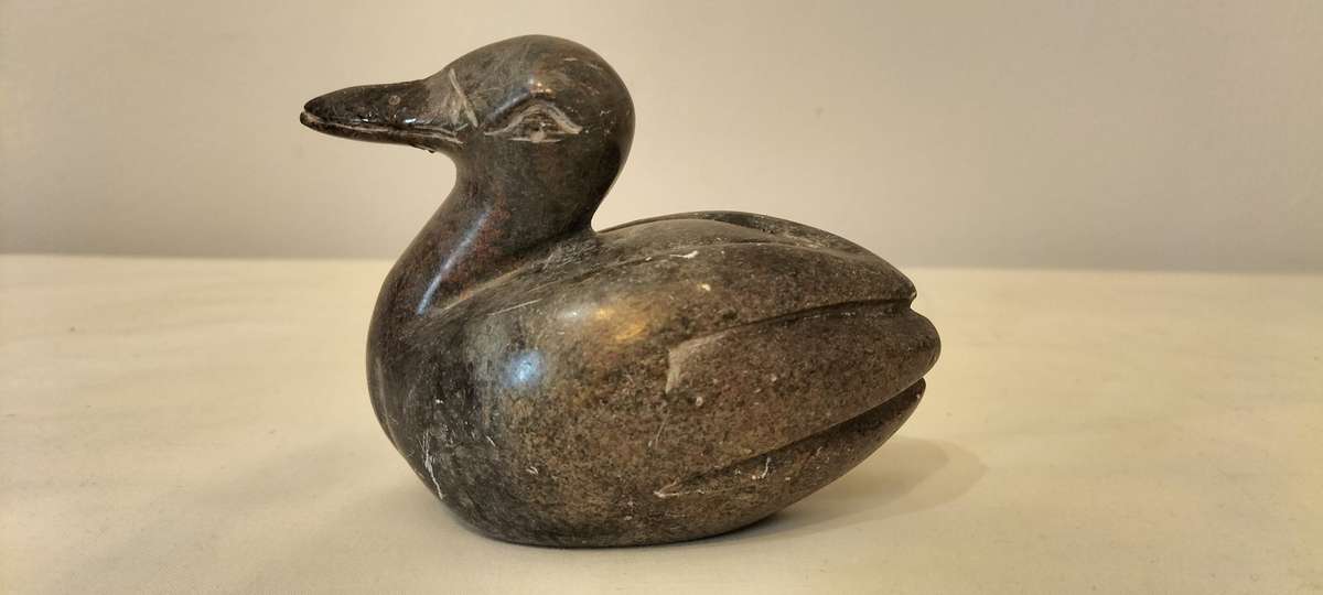 Collectible Bird Figurine nr 5 Stone Carving Duck