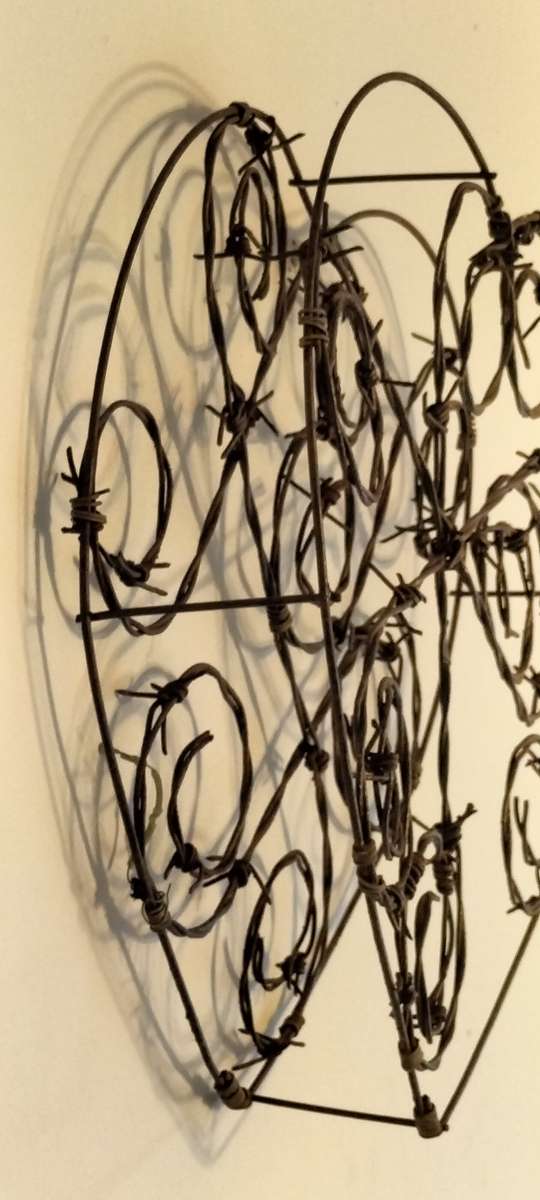 A Magnificent Huge Barb Wire Heart Hanging Mobile Decoration (nr6)