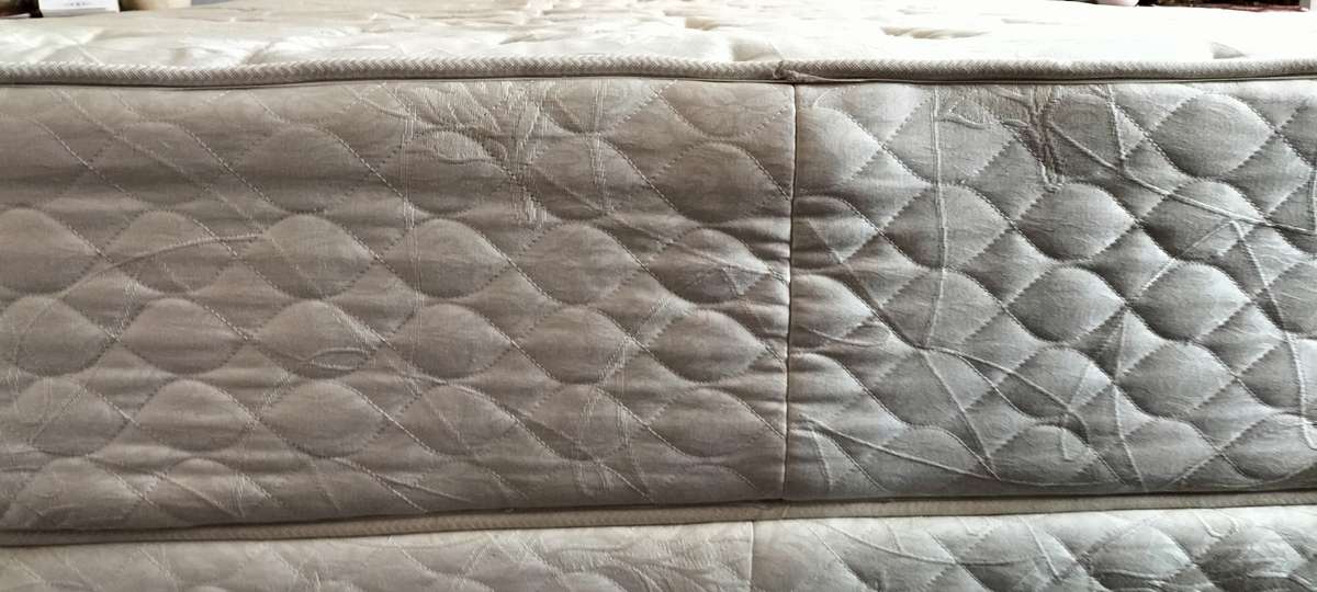 Queen Size Spinal King Ultimate Dream Mattress and Base COLLECTION ONLY