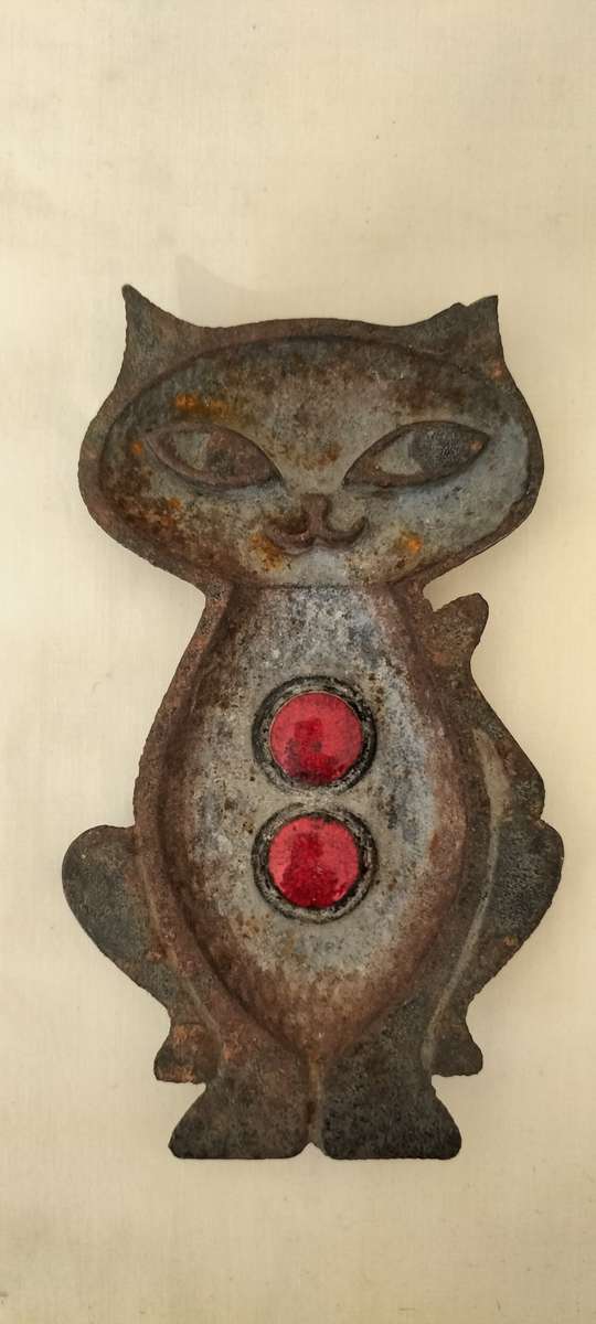 A Rare and Magnificent Mid Century Solid Cast Iron Cat with Enamel Trinket Dish/Ashtray/Trivet