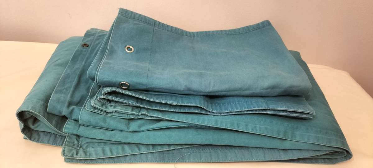 Queen Duvet Cover and 2 Pillow Cases (Set5)