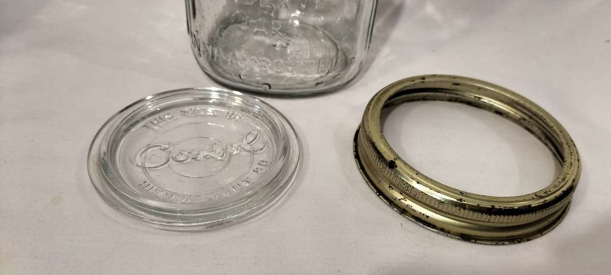 Quality Consol Glass Preserve Jar with Glass dome and Metal Ring 1000ml 1Liter. (type1)