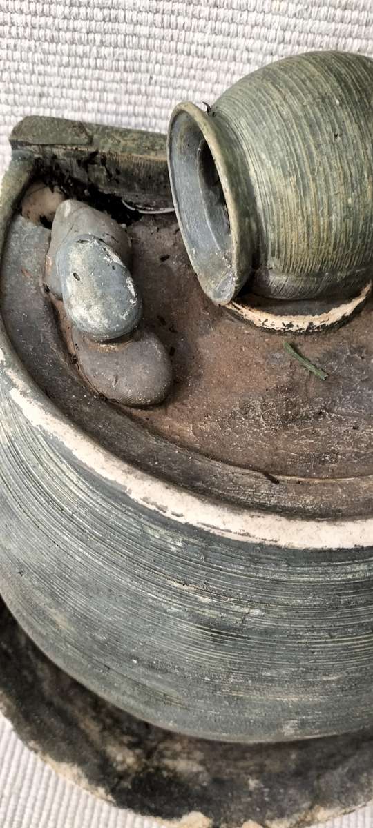 Stunning Vintage Aged Look Hanging Bird Feeder (Nr1)