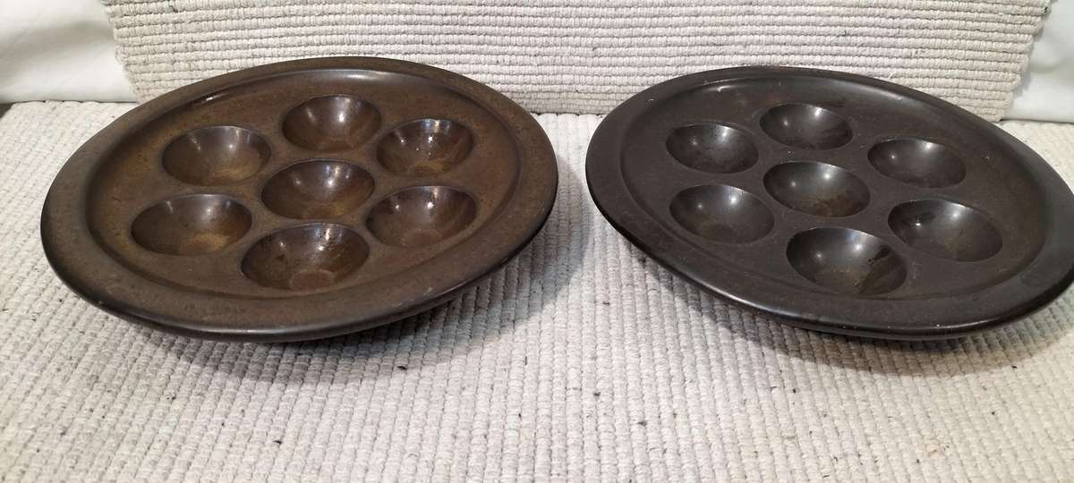 2 x Rare Superior Quality Heavy (1kg each) Stoneware Escargot (Snails) Servers