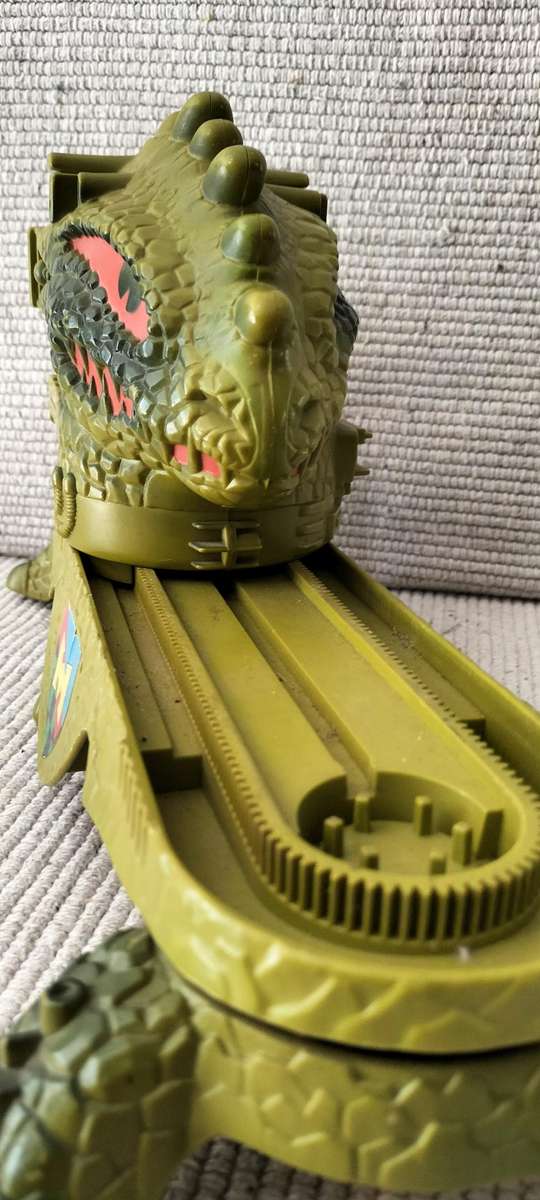 A Genuine Rare 1983 Mattel He-Man Masters of the Universe Motu Dragon Walker.