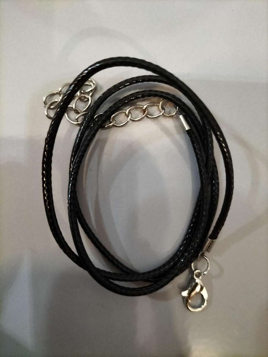 Magnificent Dragon Semi-Precious Stone Encased Pendant. (Nr8)