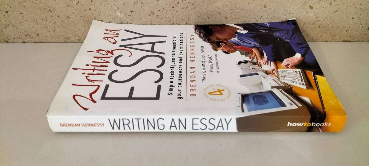 Writing an Essay - Brendan Hennessy. Soft Cover. 2004