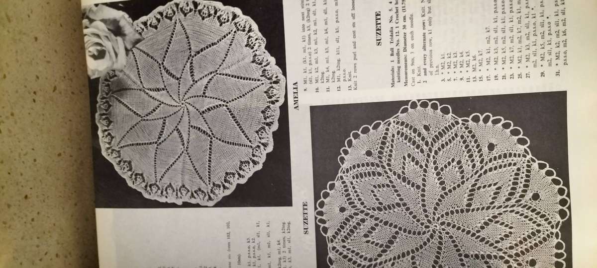 Magnificent Massive Crochet and Fine Knitting Book. EE Visser. 2.5kg. Hard Cover 1979 5th Edition.