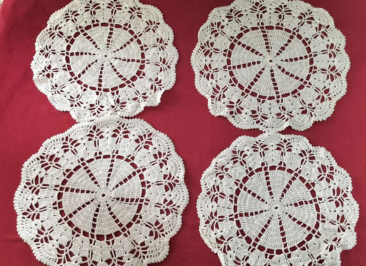 A Magnificent set of 4 Crochet Round Doily/Table Covers. (Nr17)