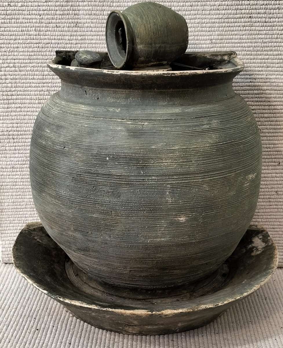 Stunning Vintage Aged Look Hanging Bird Feeder (Nr1)