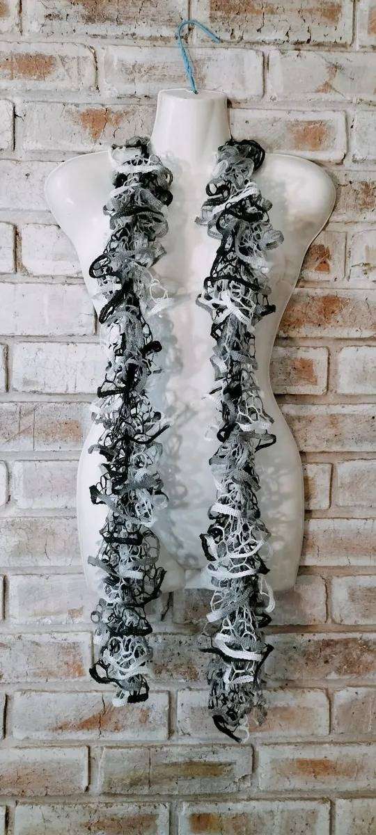 Tivoli Ruffle Scarf Grey/Black - 1.7m