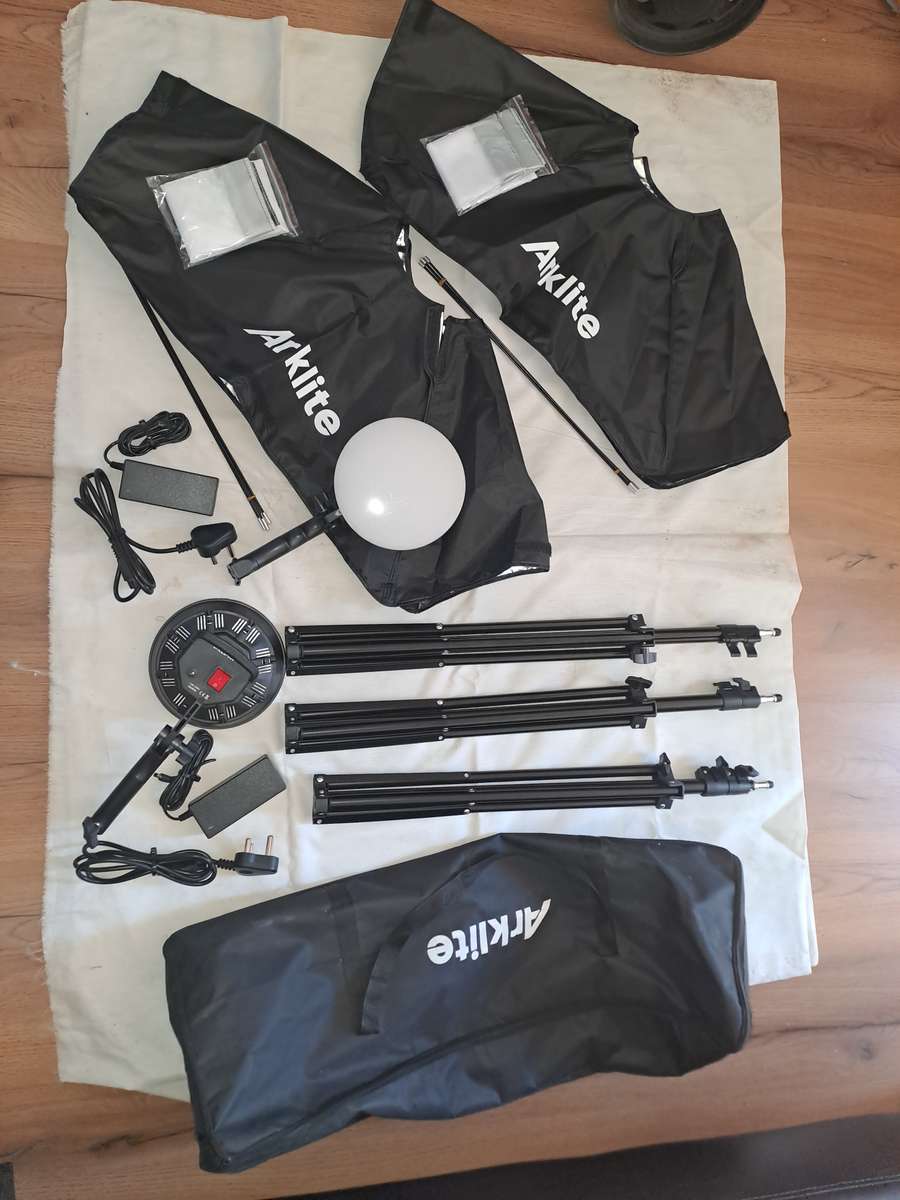 Arklite 80 cm Softbox Lighting Kit dual SHLED-30 Lamps
