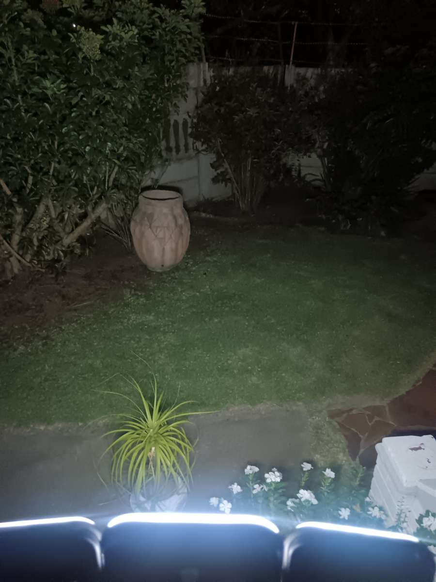 Waterproof 4 side Integrated Solar Wall Lamp with Remote and Motion Dectector