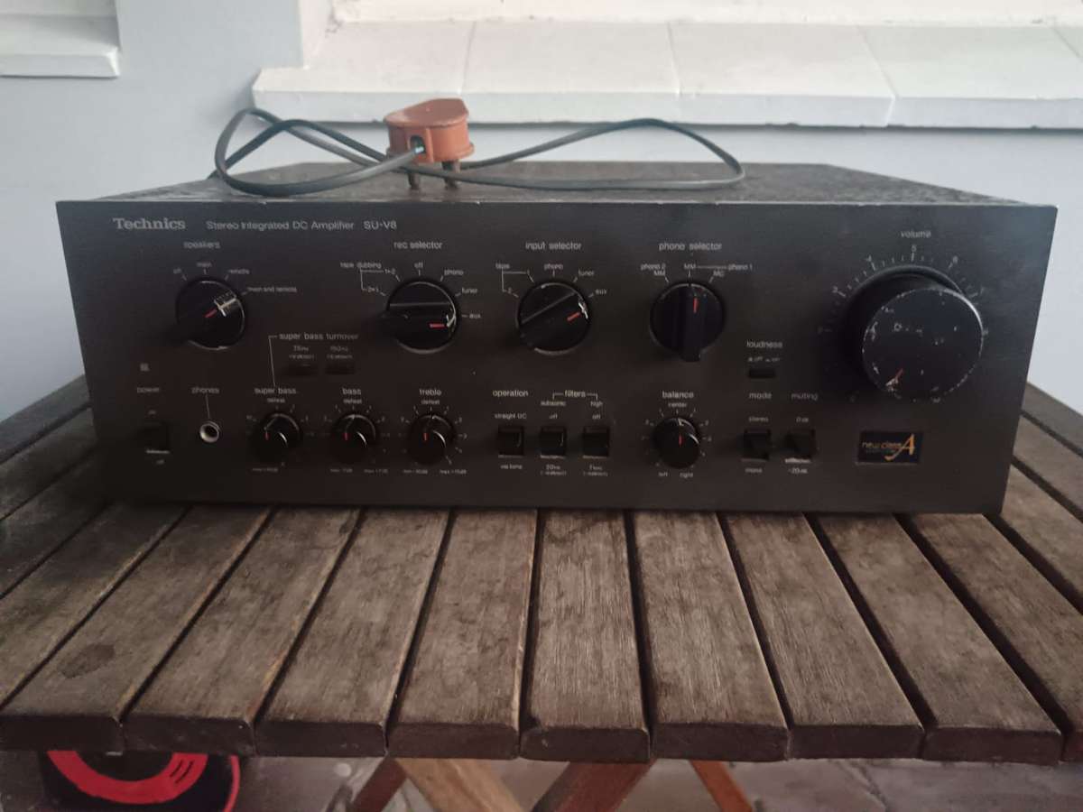 Technics SU-V8 Stereo Integrated Amp