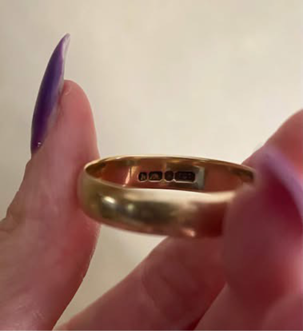 Vintage 1930s/40s mans wedding band in 9ct gold