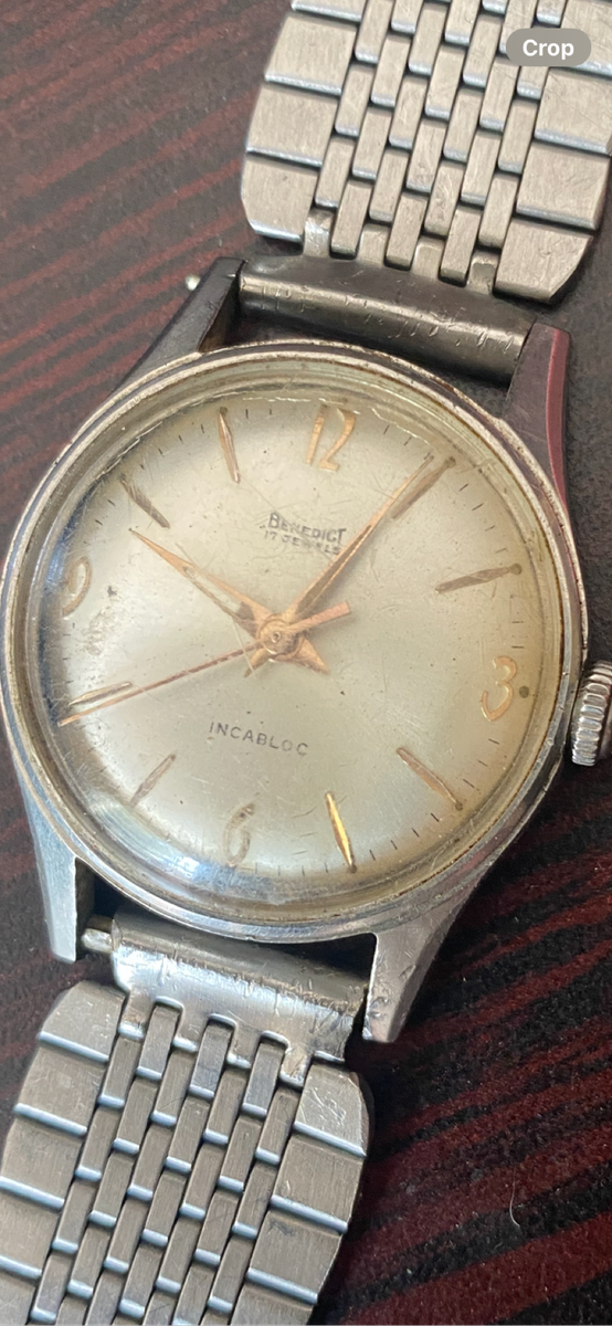 vintage Benedict watch with 17 jewels and an Incabloc shock protection system.