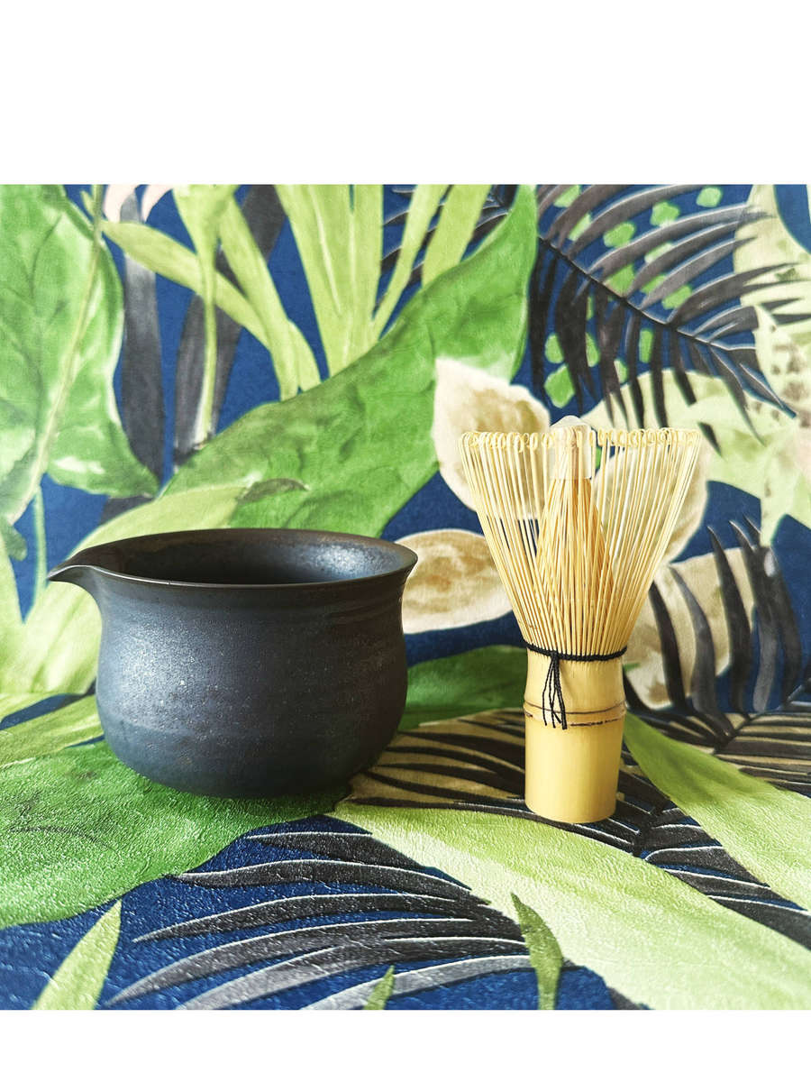 Matcha Whisk and Bowl Set - Porcelain Matcha Bowl and 100-Prong Bamboo Chasen