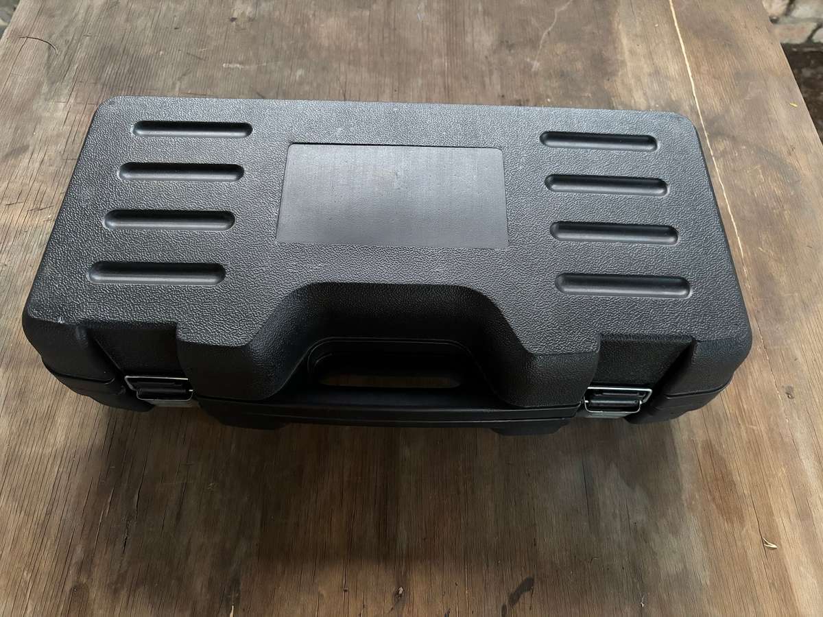 TRADE PROFESSIONAL - POLISHER 180MM 1400W