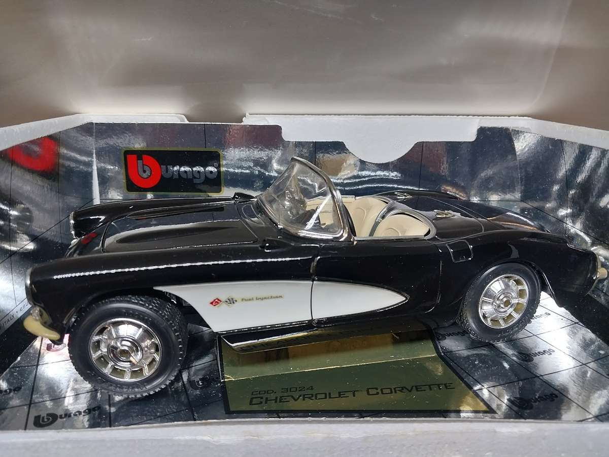 Chevrolet Corvette 1967  1/18