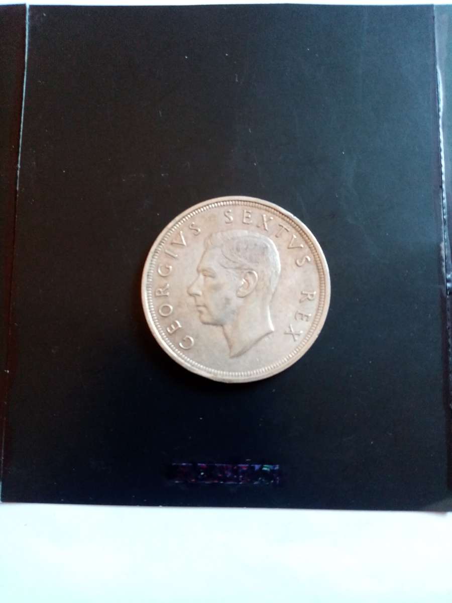 South African 1952 5 Shilling Silver (50%) Coin in Xtremely Fine Condition