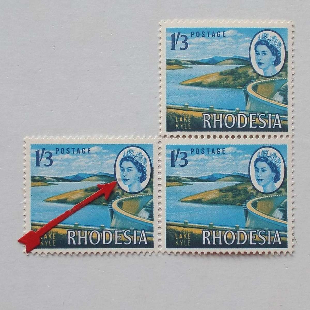 Rhodesia - 1966-70 Defin Issue - 1s3d - Block of 3 with Variety - UMM