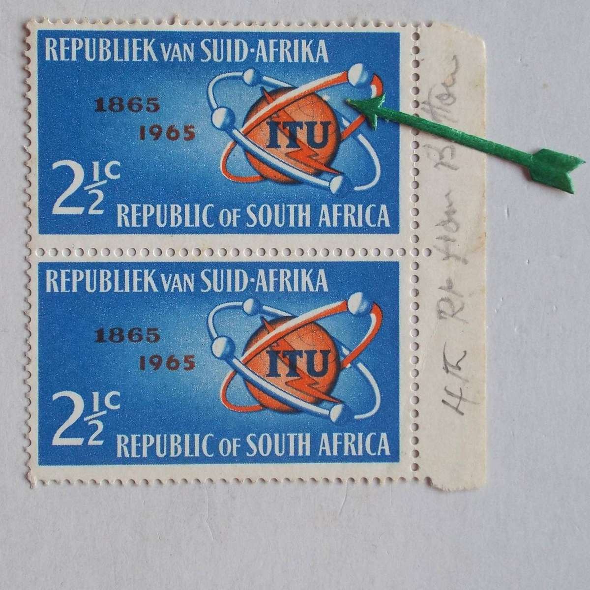 RSA - 1965 Centenary of I.T.U. - 2,5c - Marginal Pair with Variety - Unused