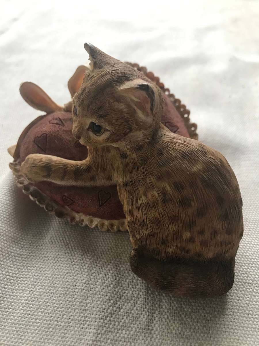 COUNTRY ARTISTS CAT FIGURINE - QUEEN OF HEARTS # 02824 * CRAZY R1 START *