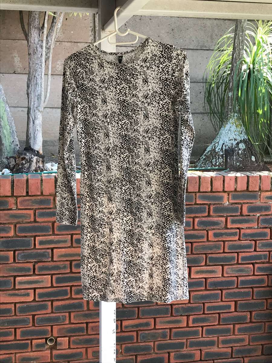 * LADIES DRESSES x 4 * ALL SIZE S * WOOLWORTHS CLOTHING * CRAZY R1 START *