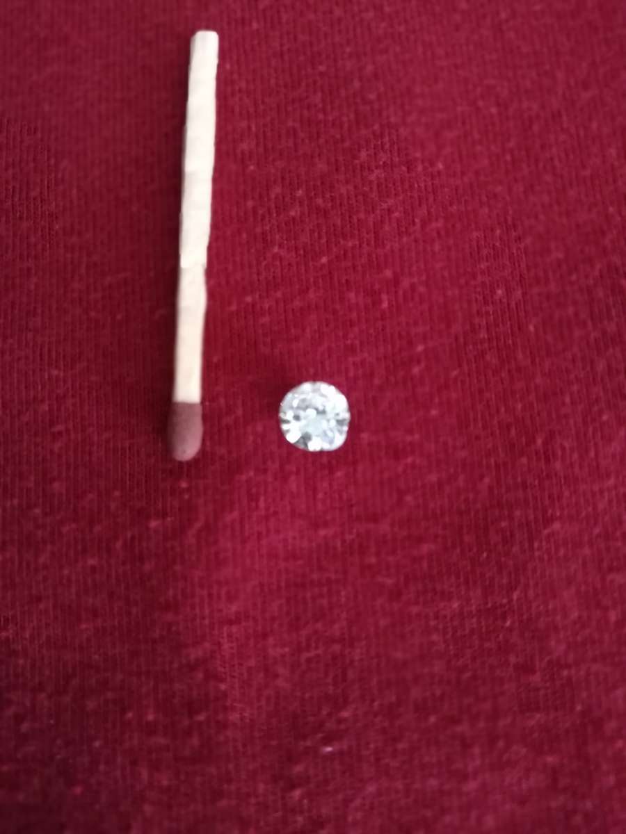 ** 0.67 CT ROUND DIAMOND * MINED NATURAL * REAL DEAL * PLUS CERTIFICATE * CRAZY R1 START **
