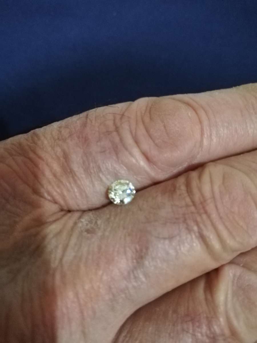 ** 0.67 CT ROUND DIAMOND * MINED NATURAL * REAL DEAL * PLUS CERTIFICATE * CRAZY R1 START **