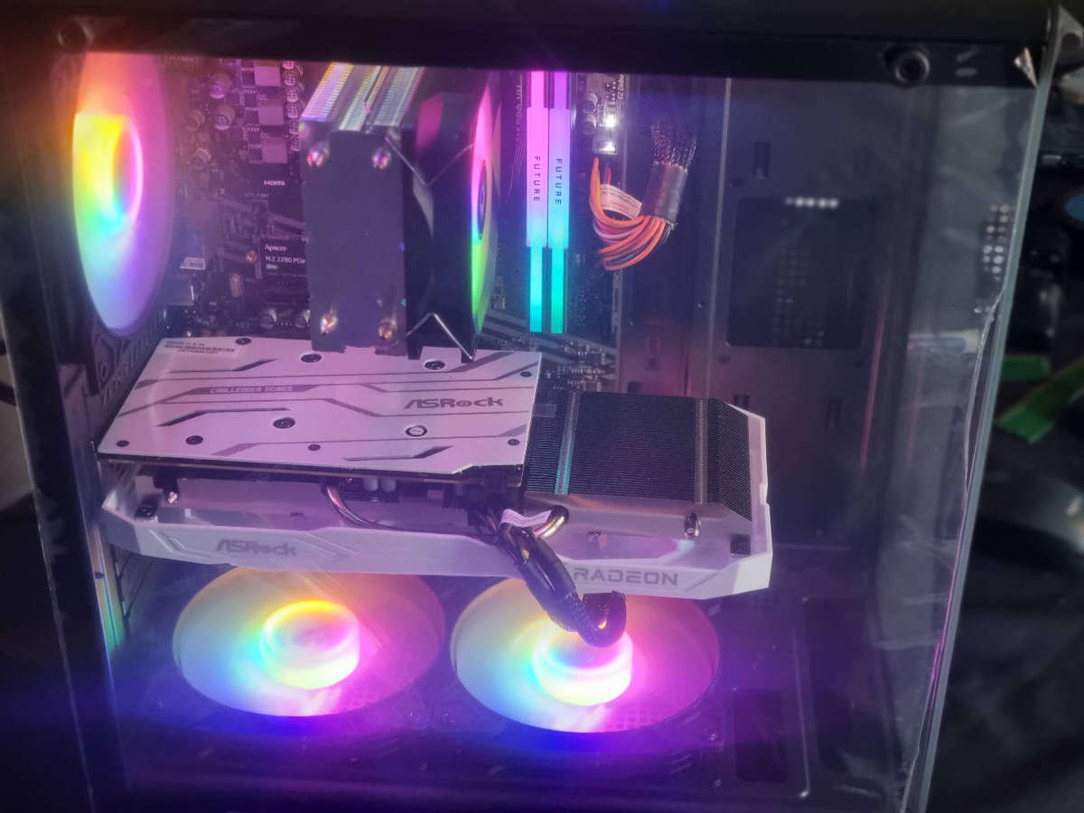 AMD Ryzen 5 / RX6600 Gaming PC