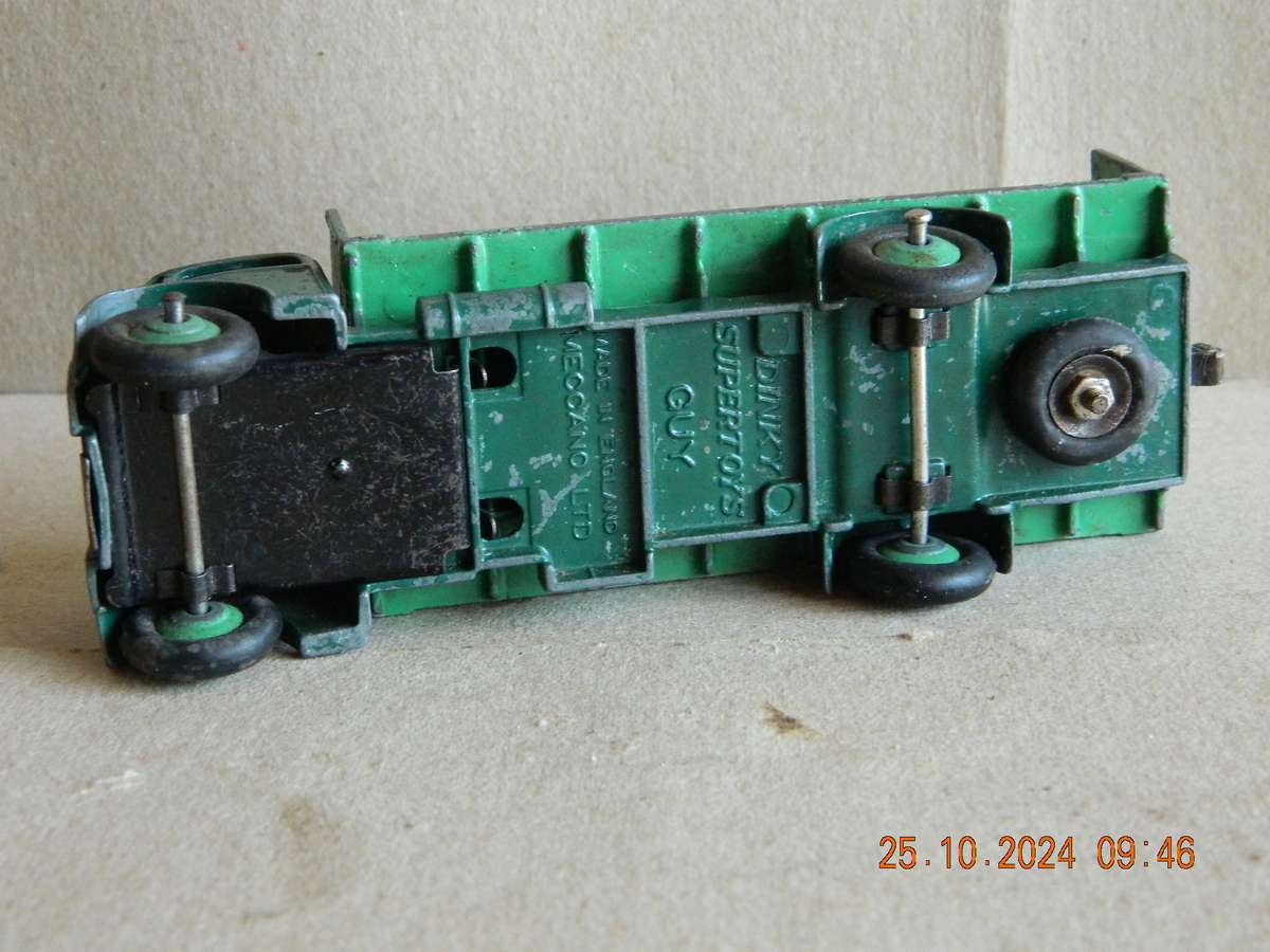 DINKY  SUPERTOYS   -  -   GUY VAN