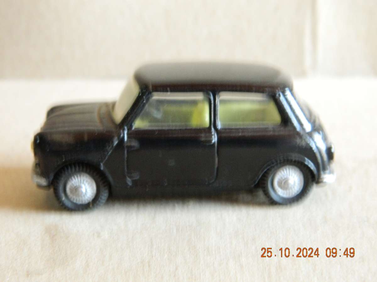 CORGI TOYS   -   -   MORRIS MINI COOPER