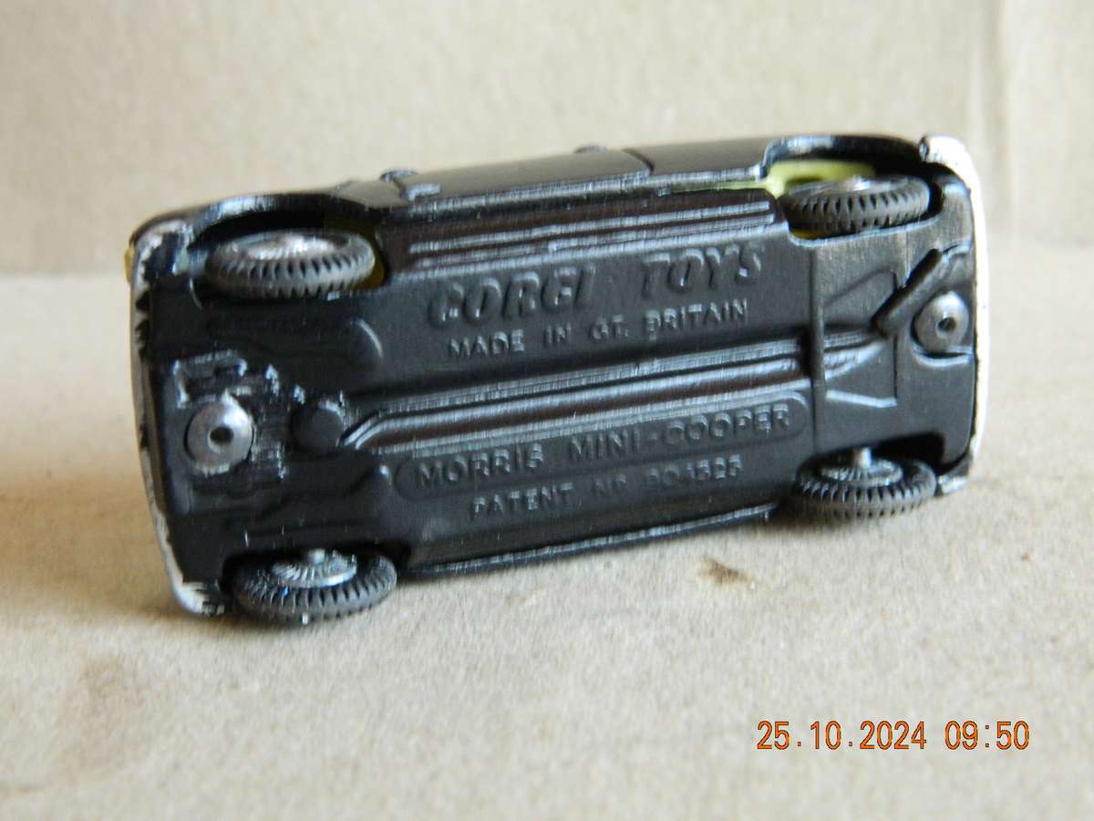 CORGI TOYS   -   -   MORRIS MINI COOPER