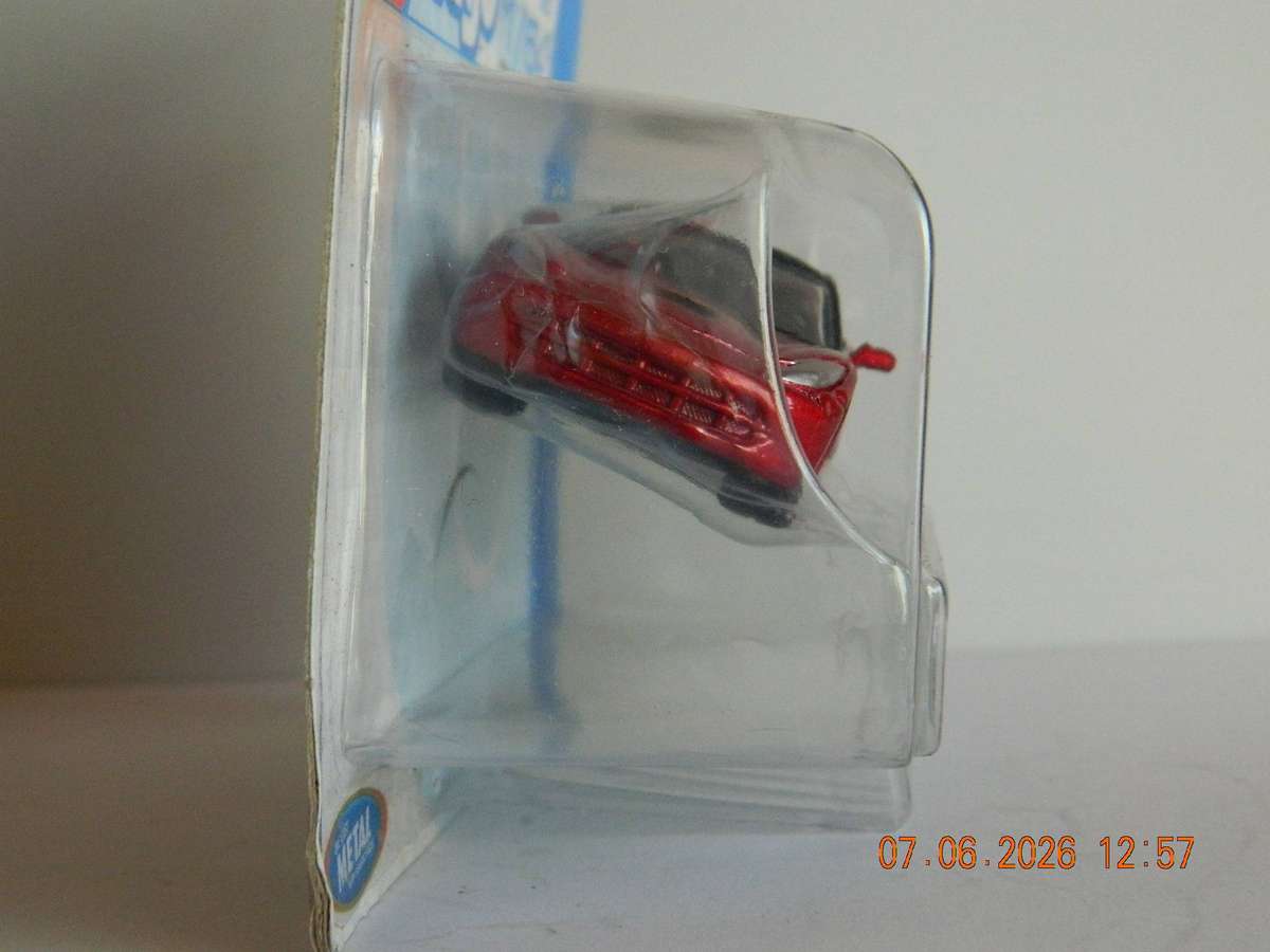 BBURAGO    -   -  CORVETTE STINGRAY  -  2014  -  1/64 SCALE