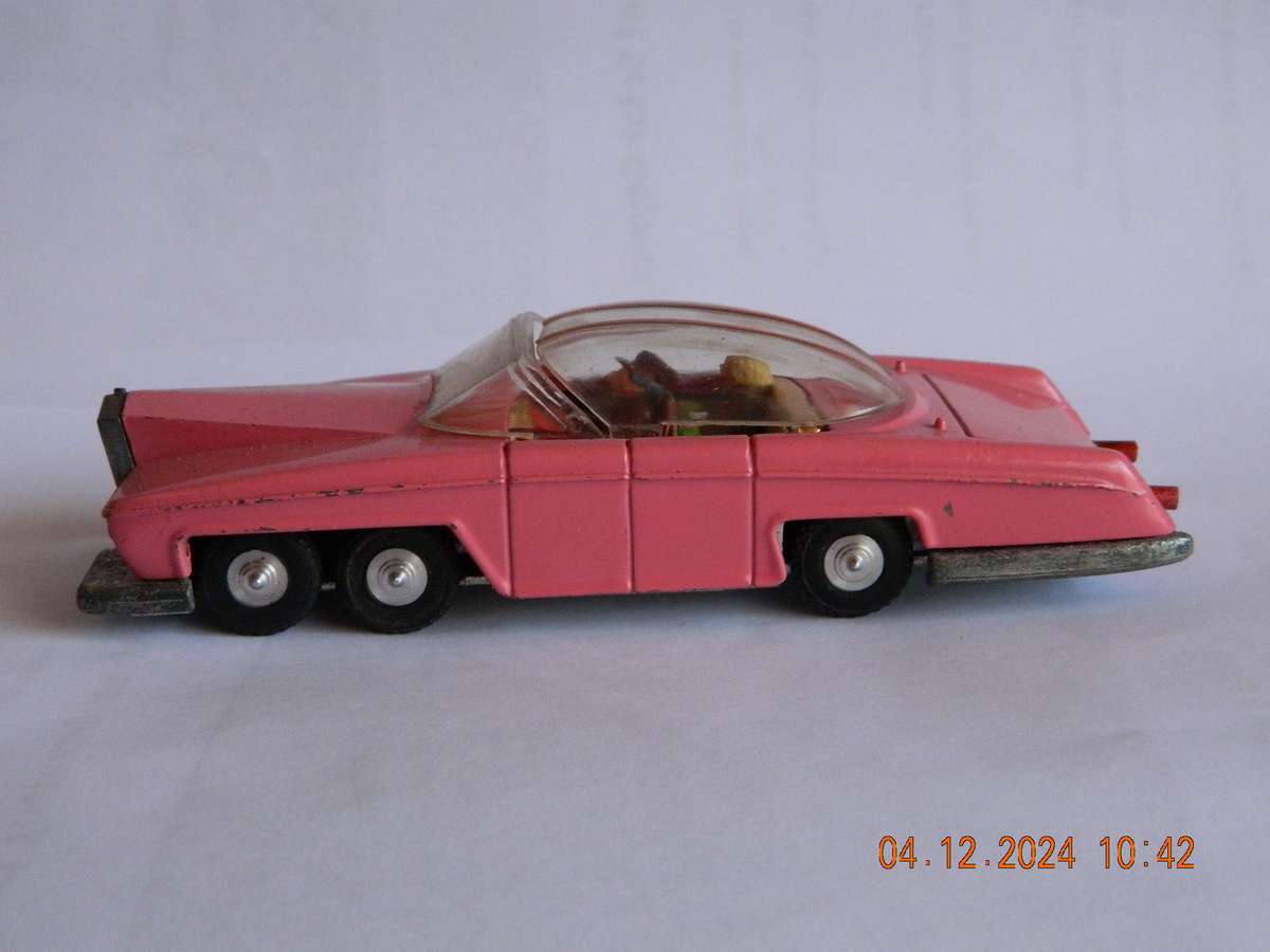 DINKY TOYS  -  100  -  LADY PENELOPE'S FAB 1 - THUNDERBIRDS  (VERY RARE)