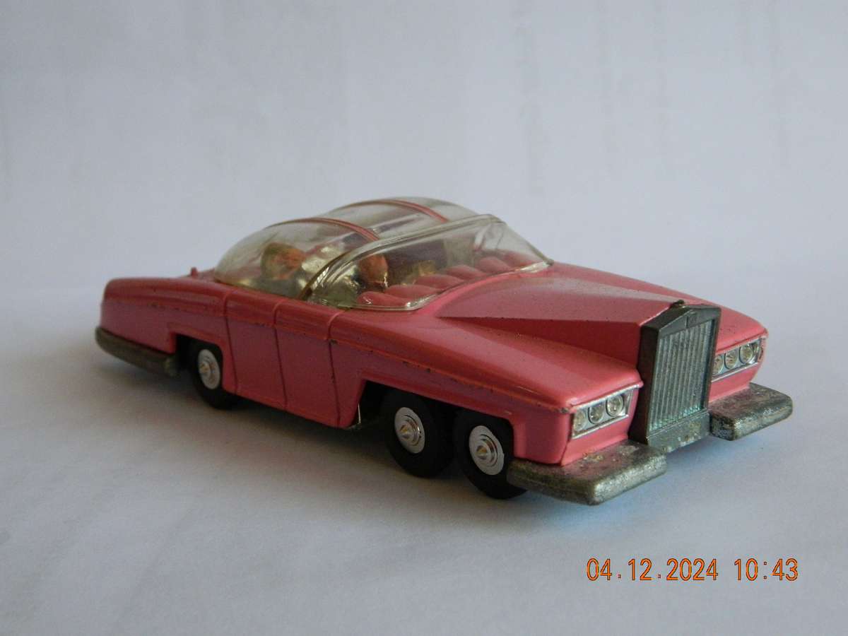 DINKY TOYS  -  100  -  LADY PENELOPE'S FAB 1 - THUNDERBIRDS  (VERY RARE)