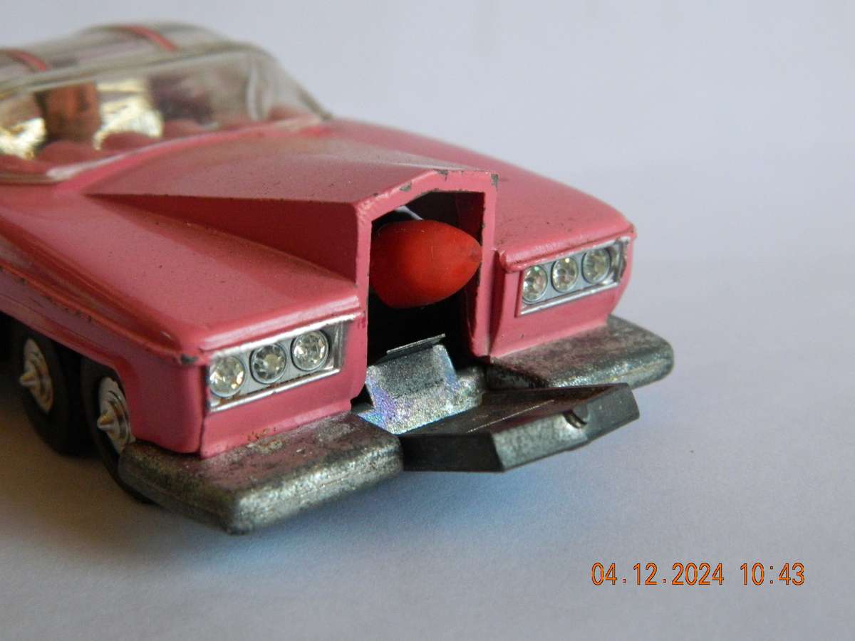 DINKY TOYS  -  100  -  LADY PENELOPE'S FAB 1 - THUNDERBIRDS  (VERY RARE)
