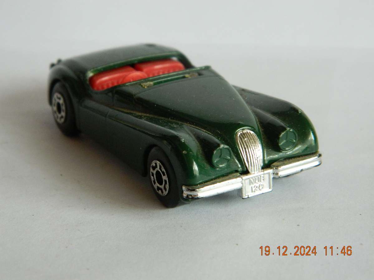 MATCHBOX   -    -   JAGUAR XK 120