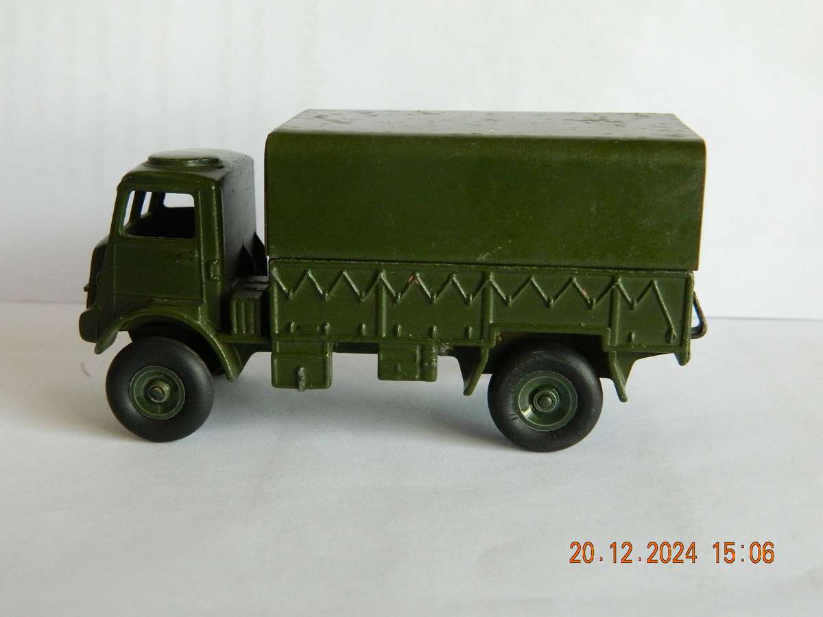 DINKY TOYS  -  623  -  ARMY COVERED WAGON