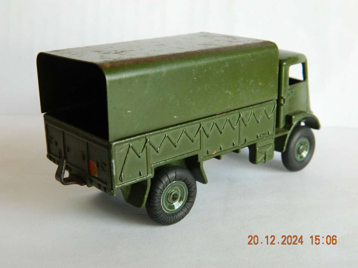 DINKY TOYS  -  623  -  ARMY COVERED WAGON