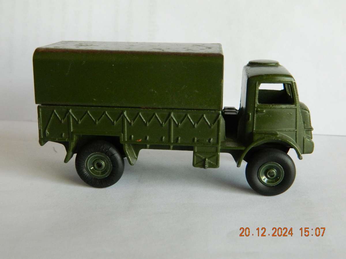 DINKY TOYS  -  623  -  ARMY COVERED WAGON