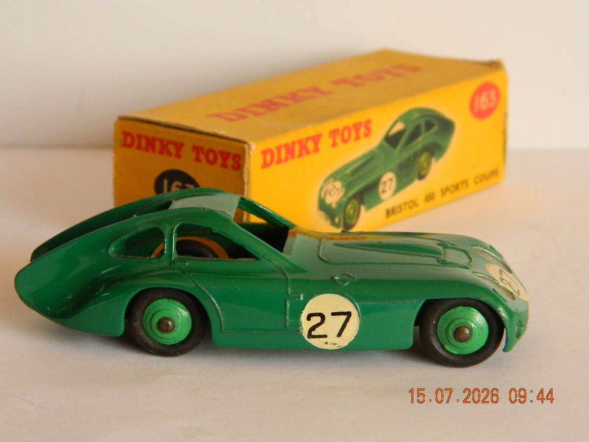 DINKY TOY  -  163  -  BRISTOL  450 SPORTS COUPE