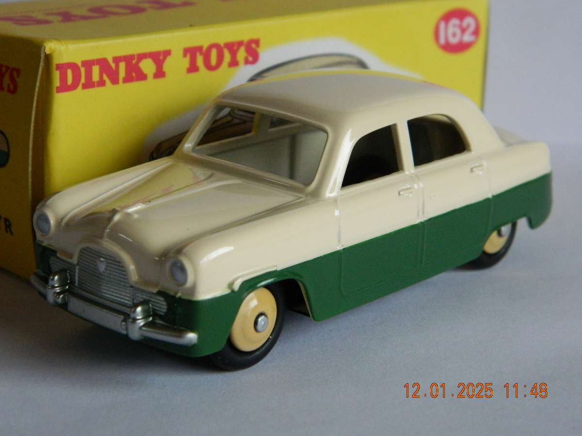 DEAGOSTINI - DINKY TOYS  -  162  -  FORD ZEPHYR SALOON