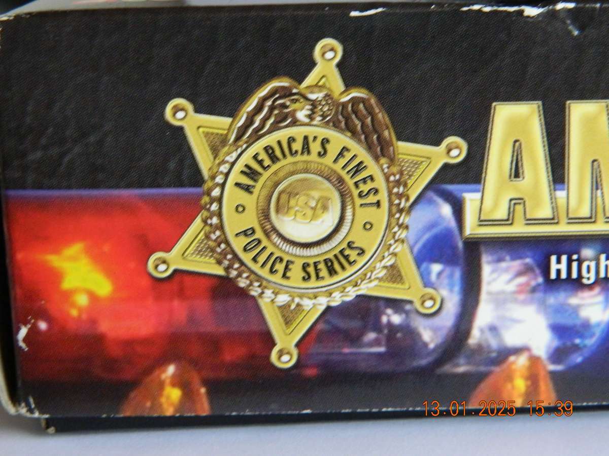 CORGI  -   US06006  -  DODGE MONACO  -  NEW YORK STATE POLICE