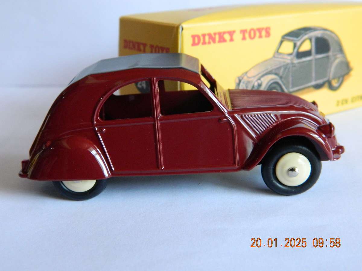 DEAGOSTINI - DINKY TOYS  -  24T  -   2 CV. CITROEN