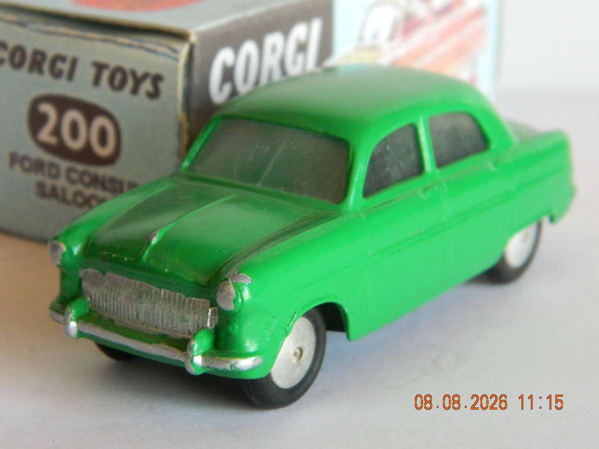 CORGI TOYS  -  200  -  FORD CONSUL